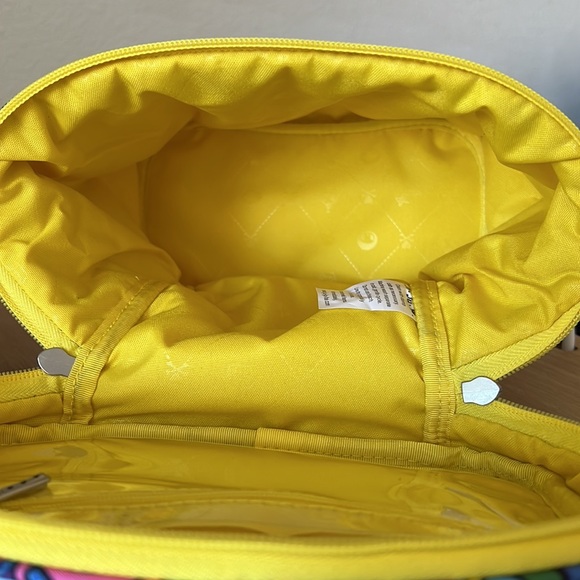 JuJuBe  Sea Amo Fuel Cell with Yellow Lining - Insulated Lunch / Bottle Bag - Picture 10 of 13